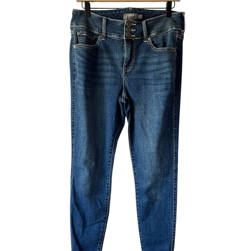 Torrid Medium Wash Jeggings 10R